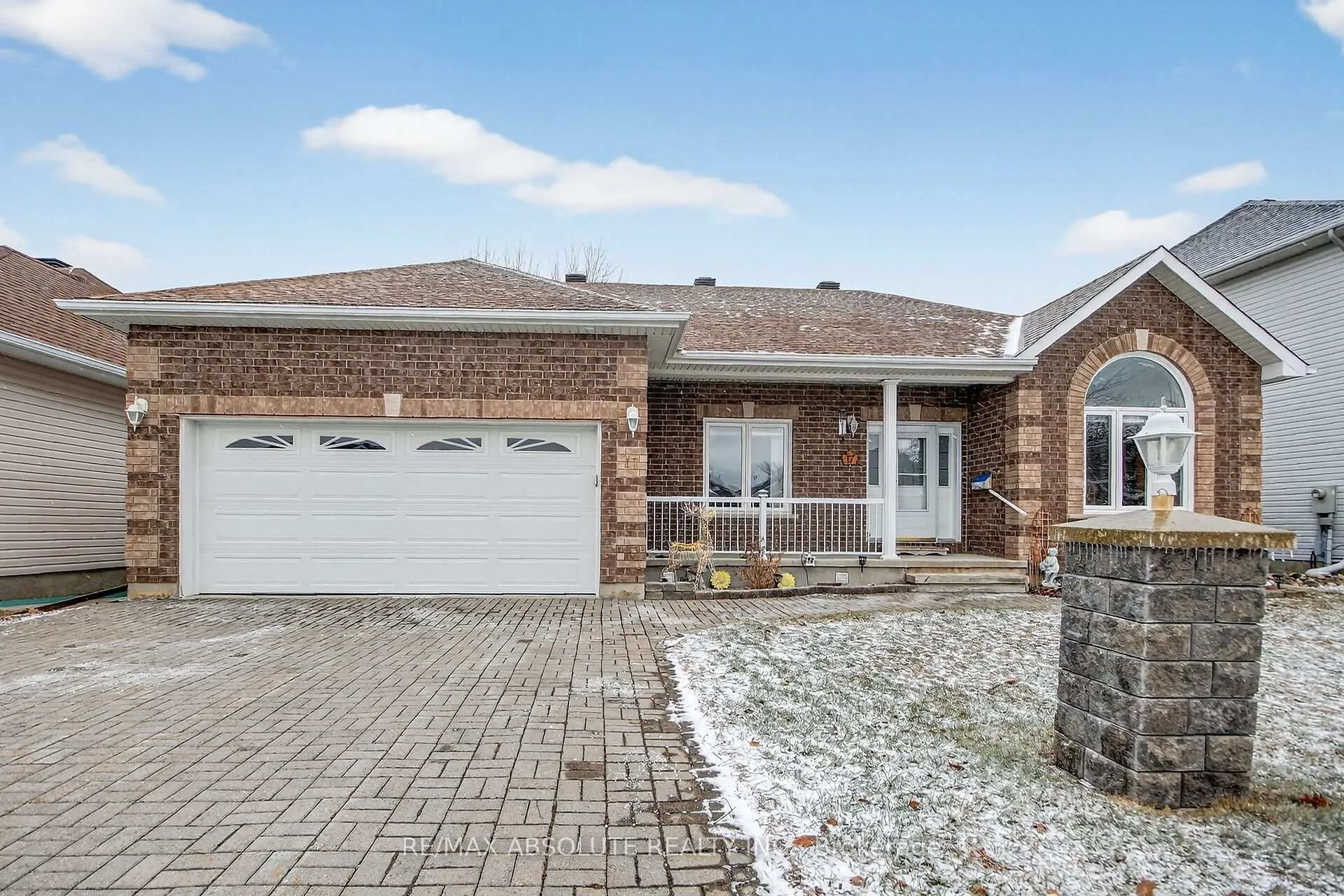 Front of 17 Ammolite Street