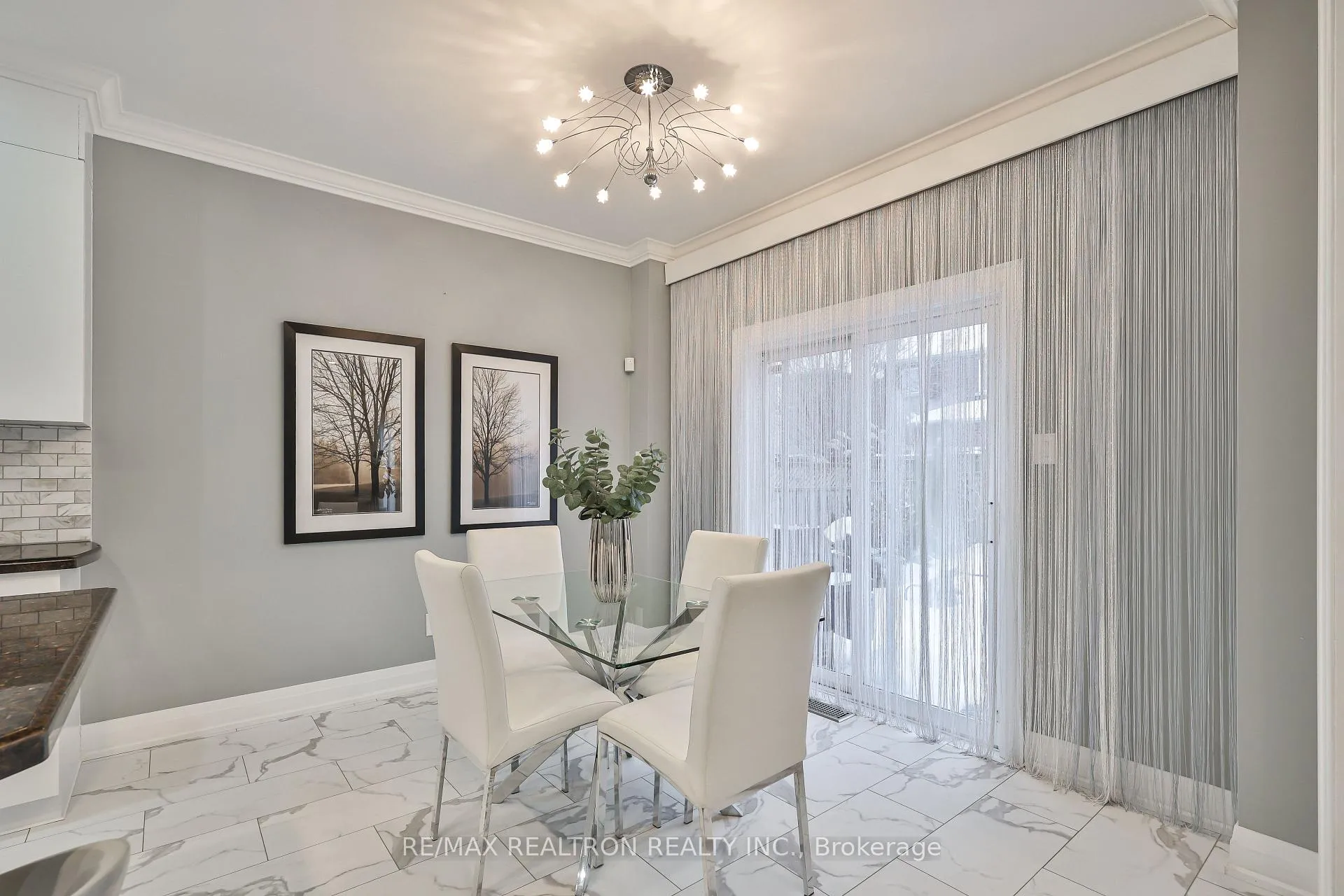 Photo 9 of 14 Daphnia Drive, Vaughan, Patterson — HOMEH