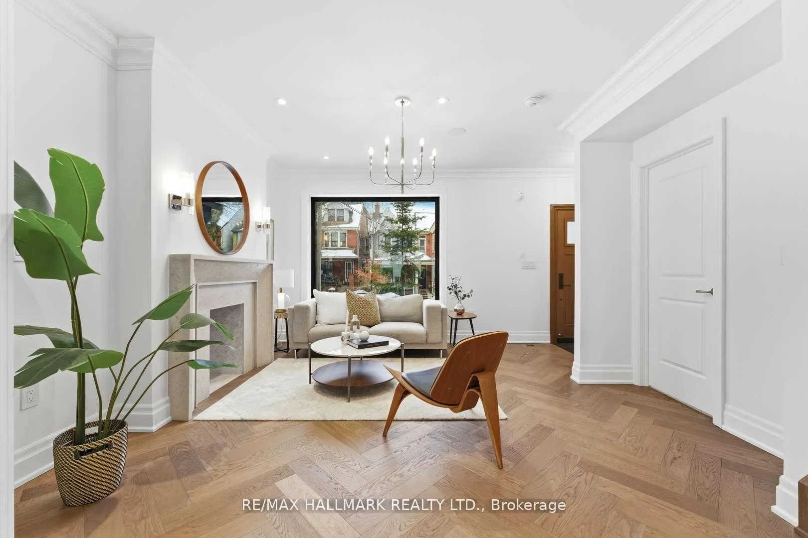 Photo 4 of 90 Garden Avenue, Toronto, Roncesvalles — HOMEH
