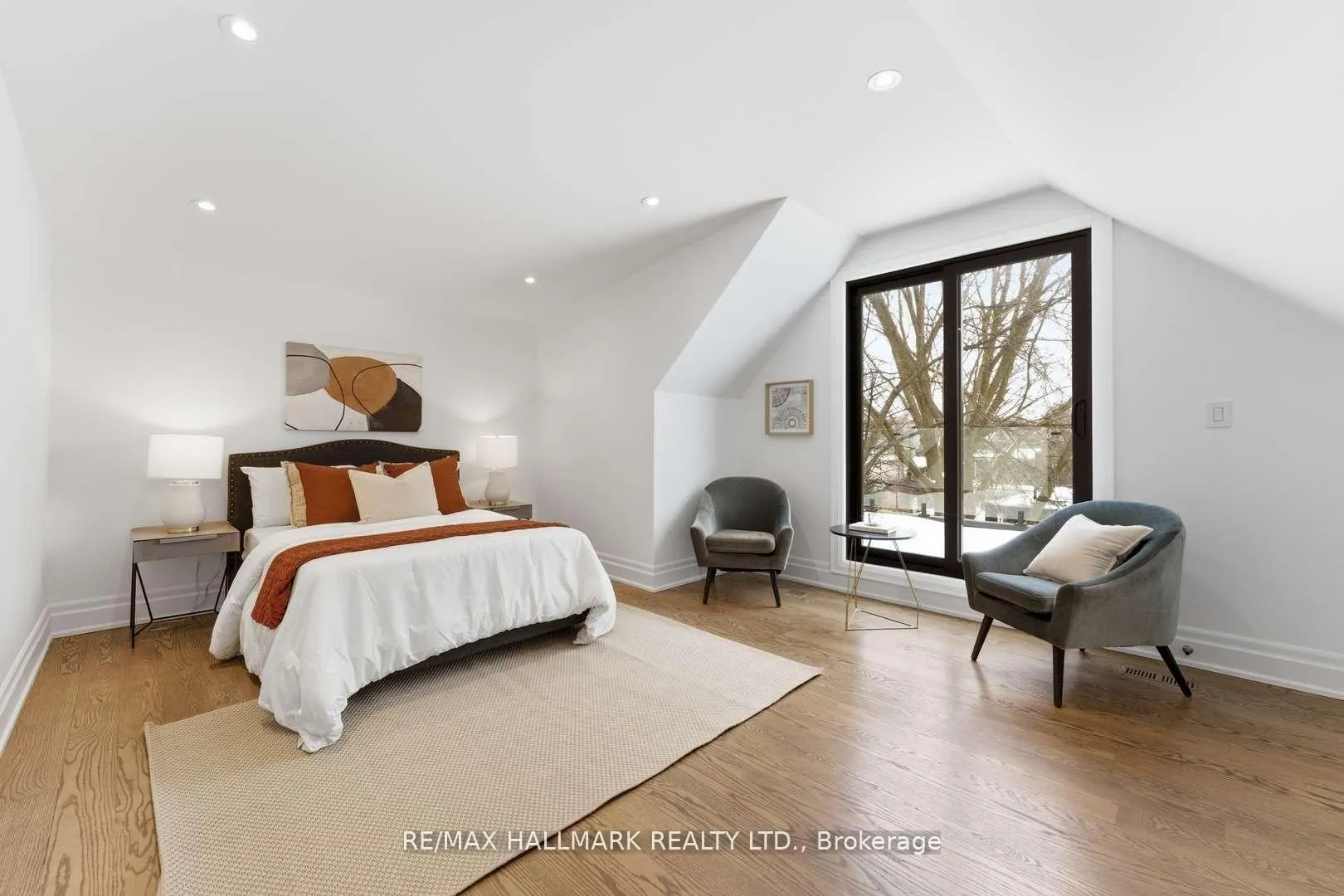 Photo 24 of 90 Garden Avenue, Toronto, Roncesvalles — HOMEH