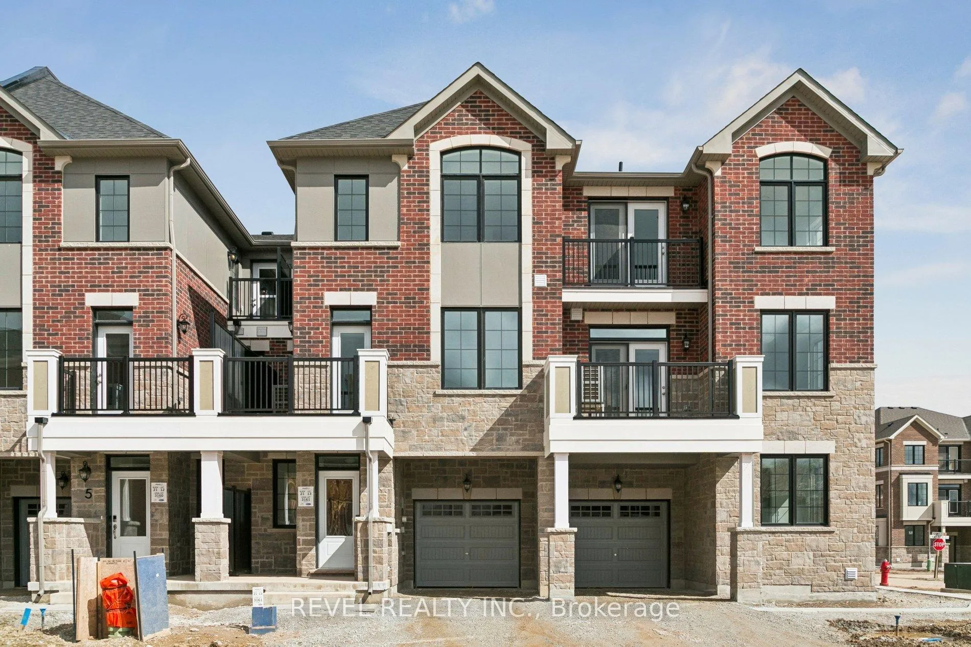 Photo 2 of 3 Elantra Drive, Brampton, Northwest Brampton — HOMEH