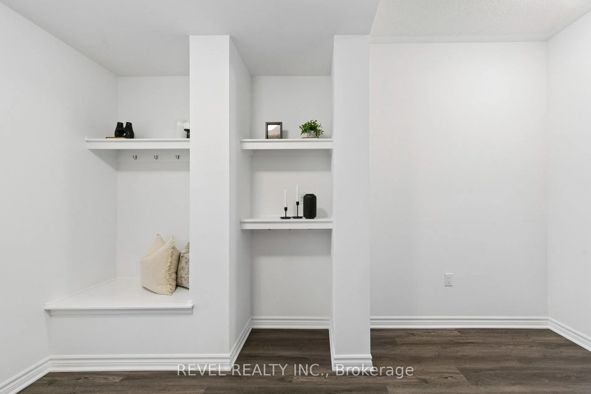 Photo 10 of 3 Elantra Drive, Brampton, Northwest Brampton — HOMEH