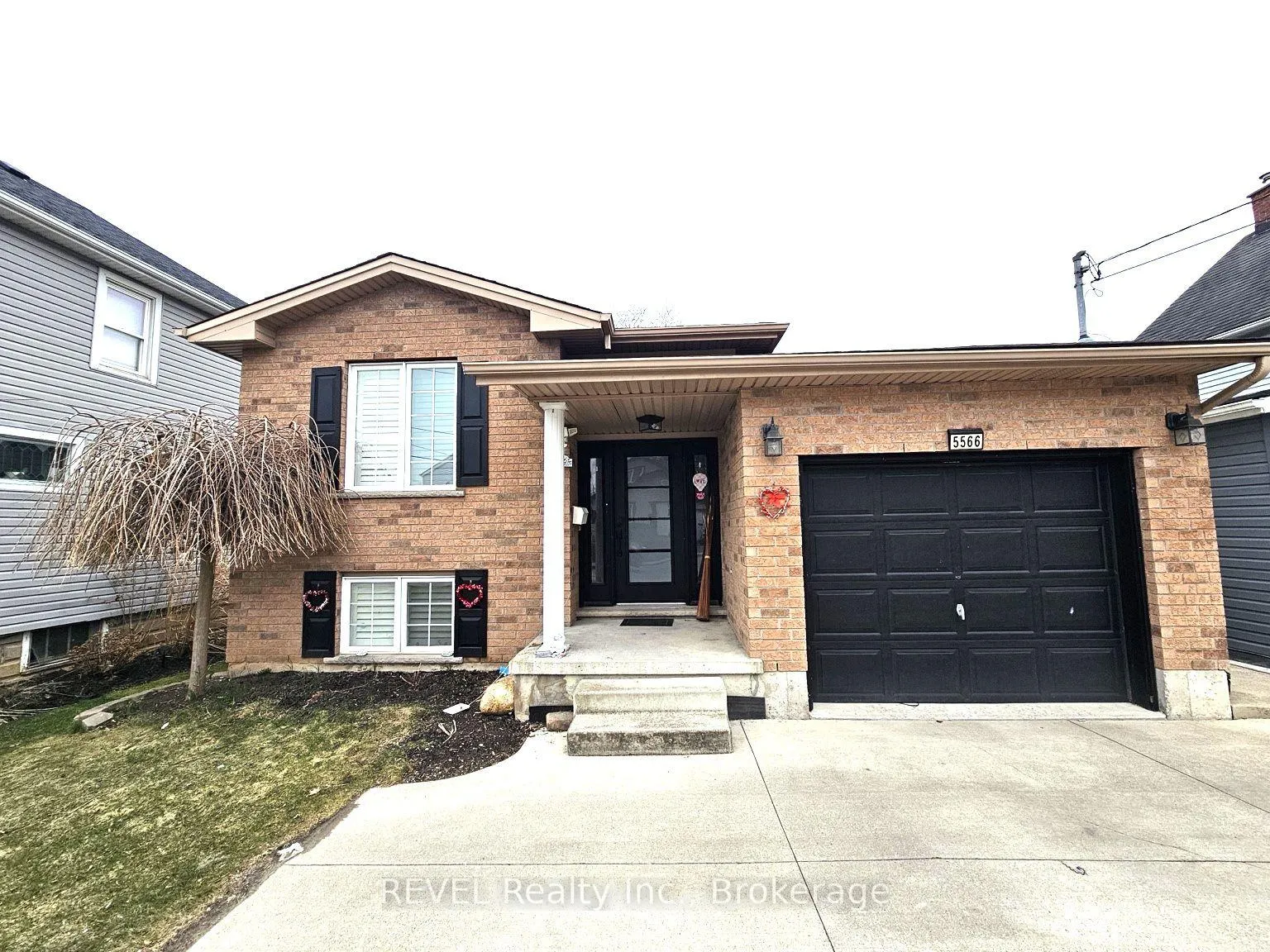 Photo 1 of Unit UPPER, 5566 Highland Avenue, Niagara Falls, Hospital — HOMEH