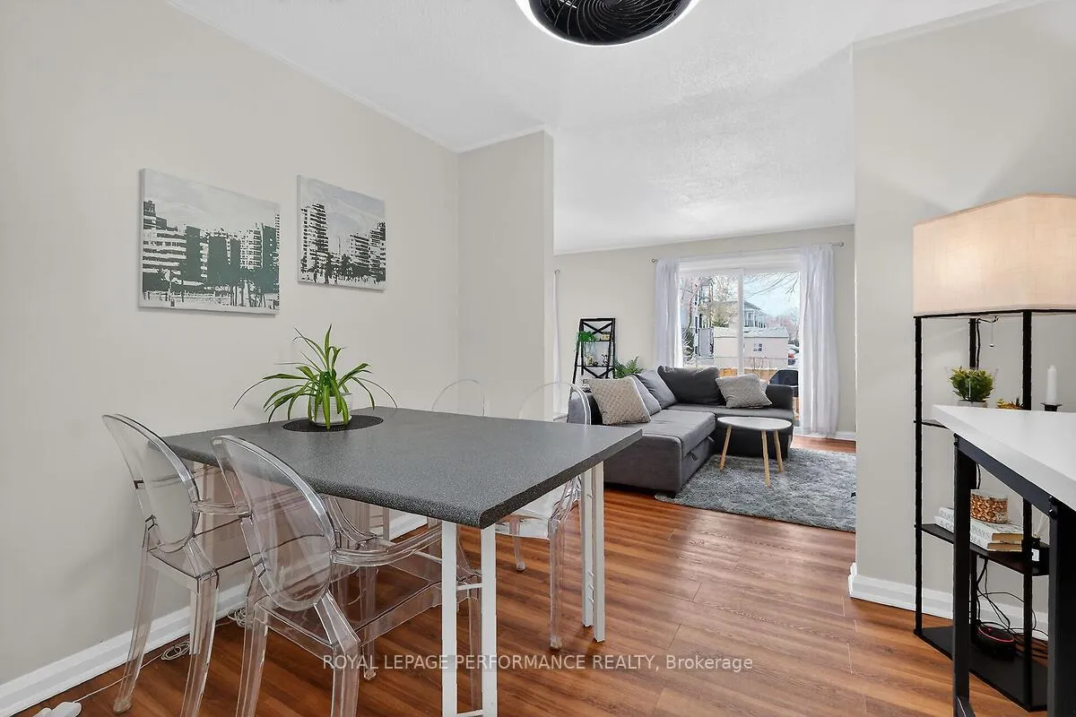Photo 11 of 42 Compata Way, Ottawa, Blackburn Hamlet (South) — HOMEH
