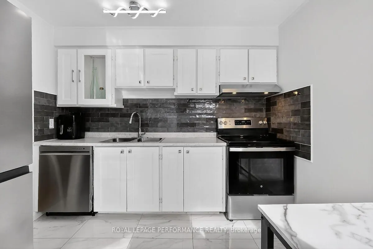 Photo 13 of 42 Compata Way, Ottawa, Blackburn Hamlet (South) — HOMEH