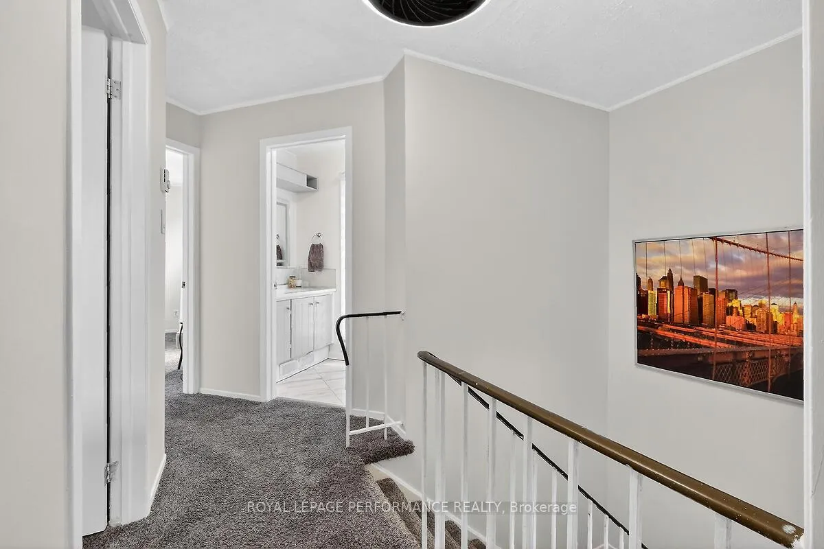 Photo 17 of 42 Compata Way, Ottawa, Blackburn Hamlet (South) — HOMEH