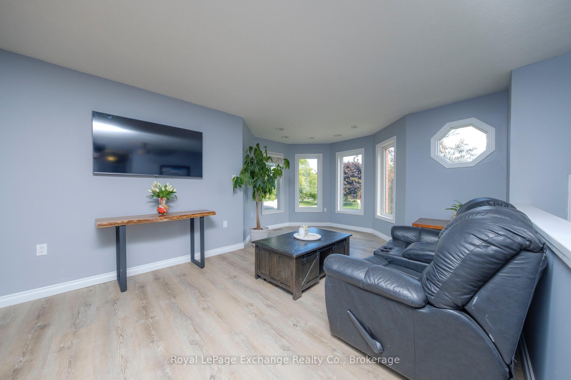Photo 12 of 615 Lynden Crescent, Kincardine — HOMEH