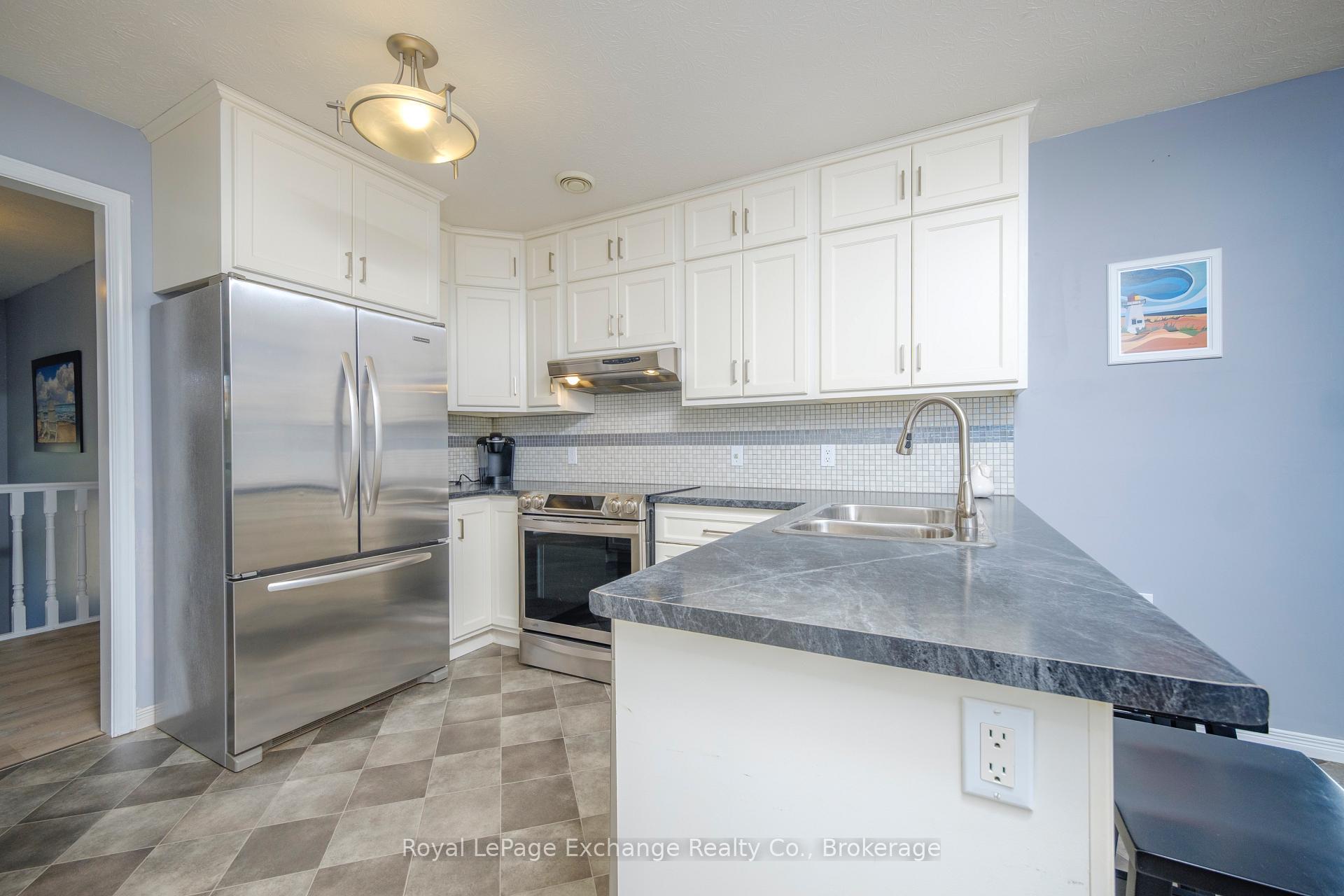 Photo 16 of 615 Lynden Crescent, Kincardine — HOMEH