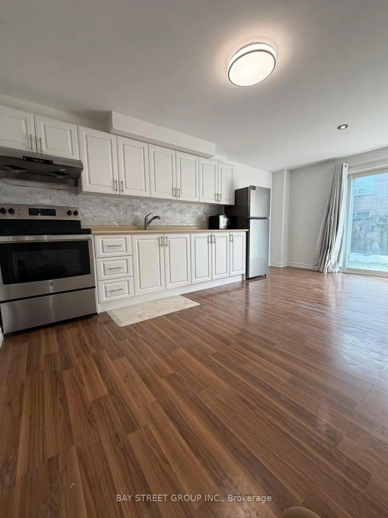 Photo 4 of Unit Lower, 149 Millcliff Circle, Aurora, Aurora Grove — HOMEH