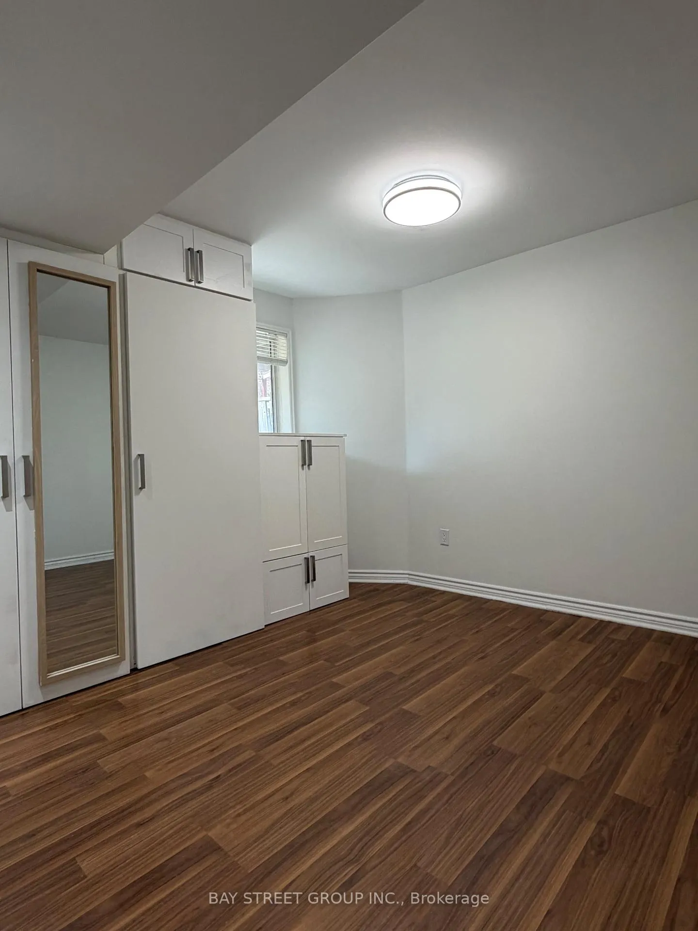 Photo 6 of Unit Lower, 149 Millcliff Circle, Aurora, Aurora Grove — HOMEH