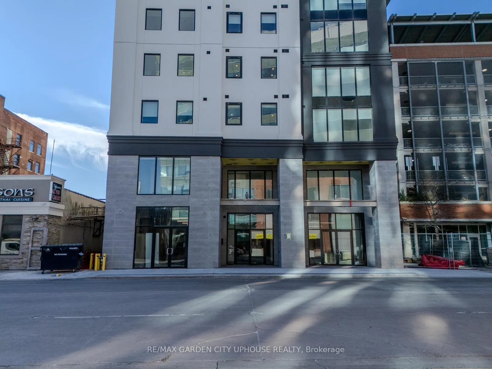 Photo 1 of Unit 901, 57 Carlisle Street, St. Catharines, Downtown — HOMEH