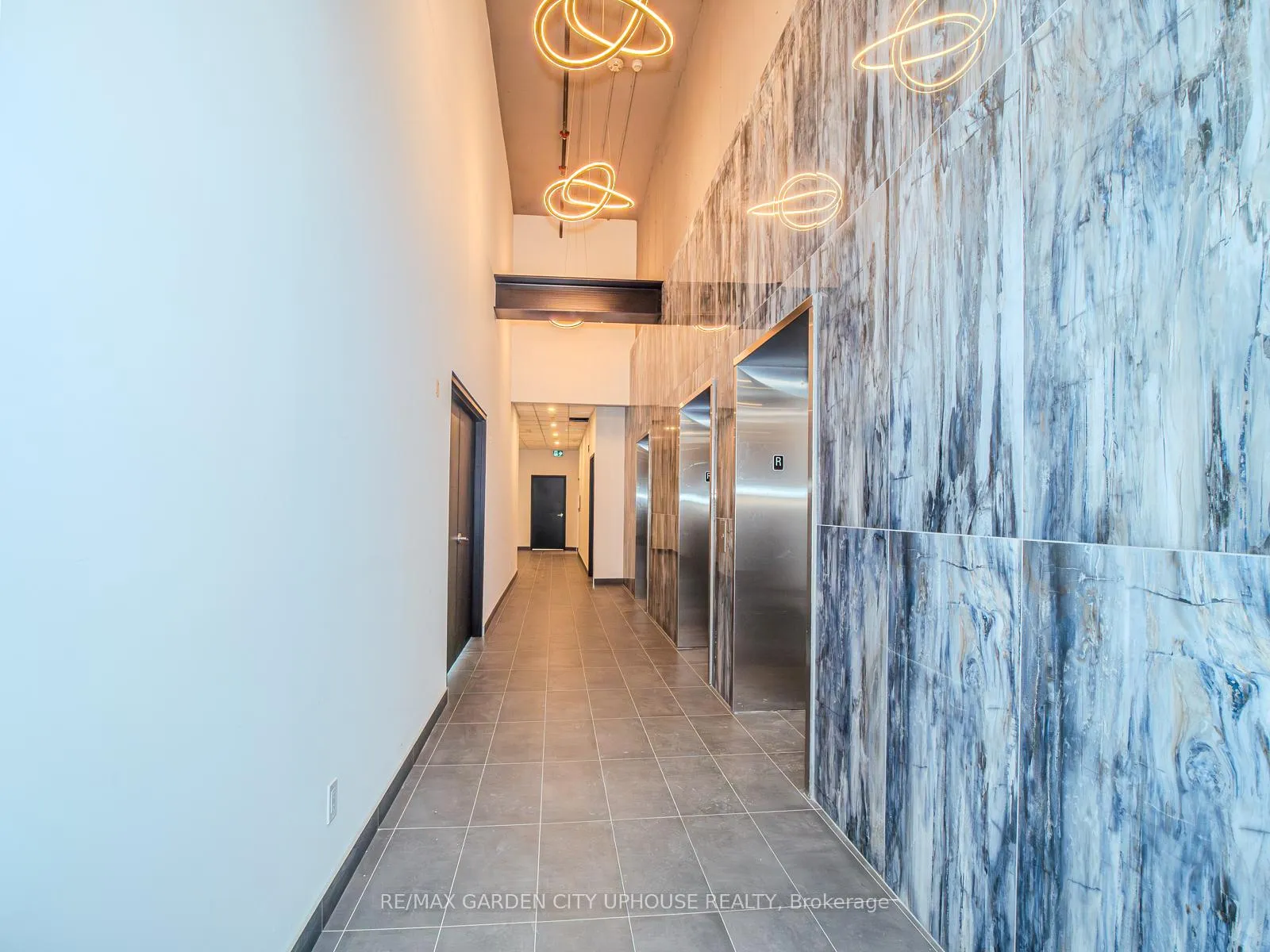 Photo 17 of Unit 901, 57 Carlisle Street, St. Catharines, Downtown — HOMEH