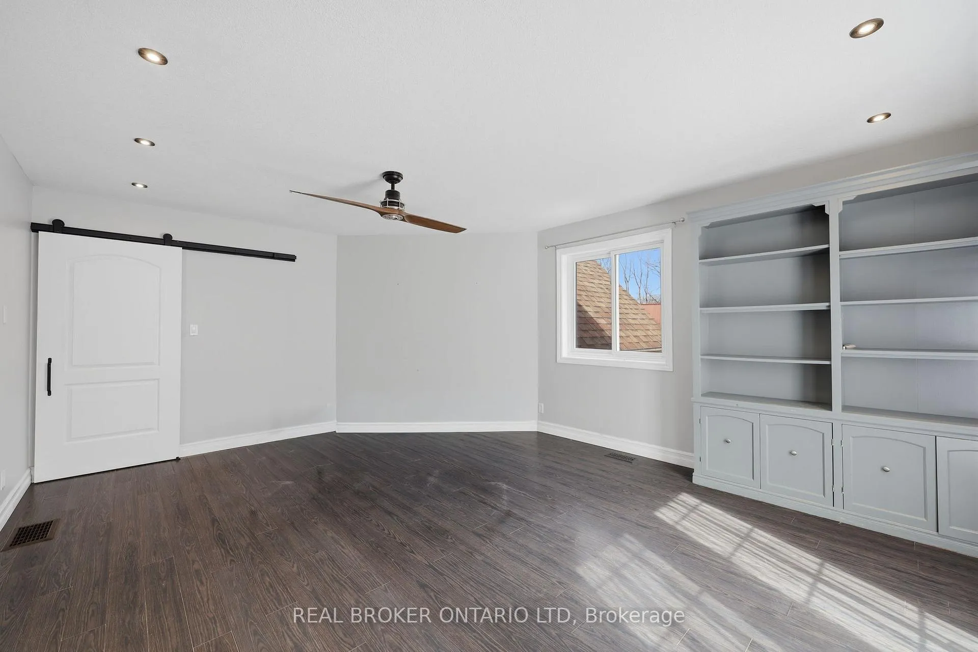 Photo 16 of 6152 Bostwick Street, Central Elgin, Union — HOMEH