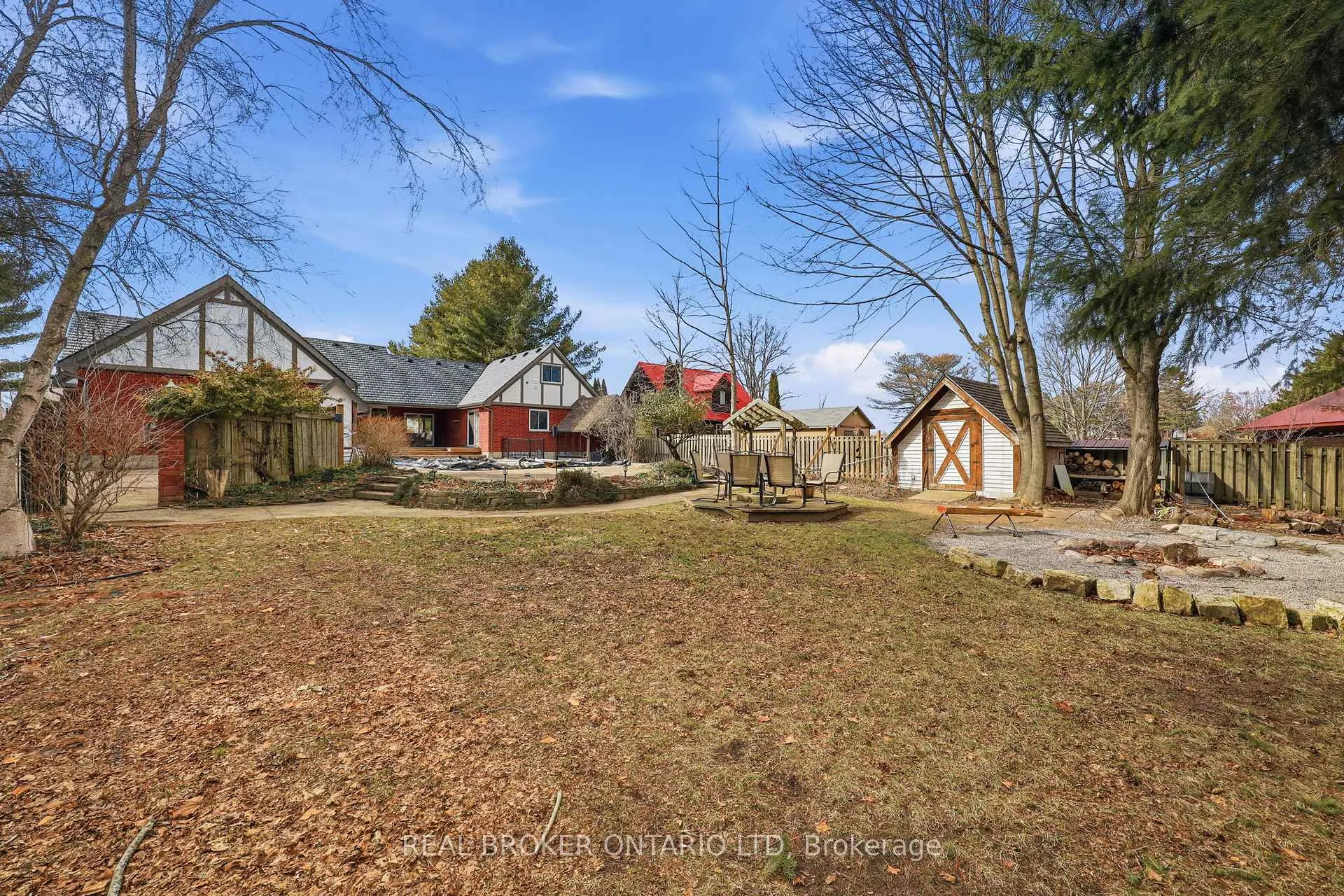 Photo 45 of 6152 Bostwick Street, Central Elgin, Union — HOMEH