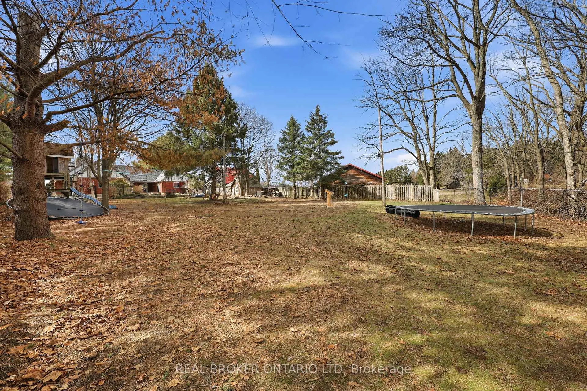 Photo 46 of 6152 Bostwick Street, Central Elgin, Union — HOMEH