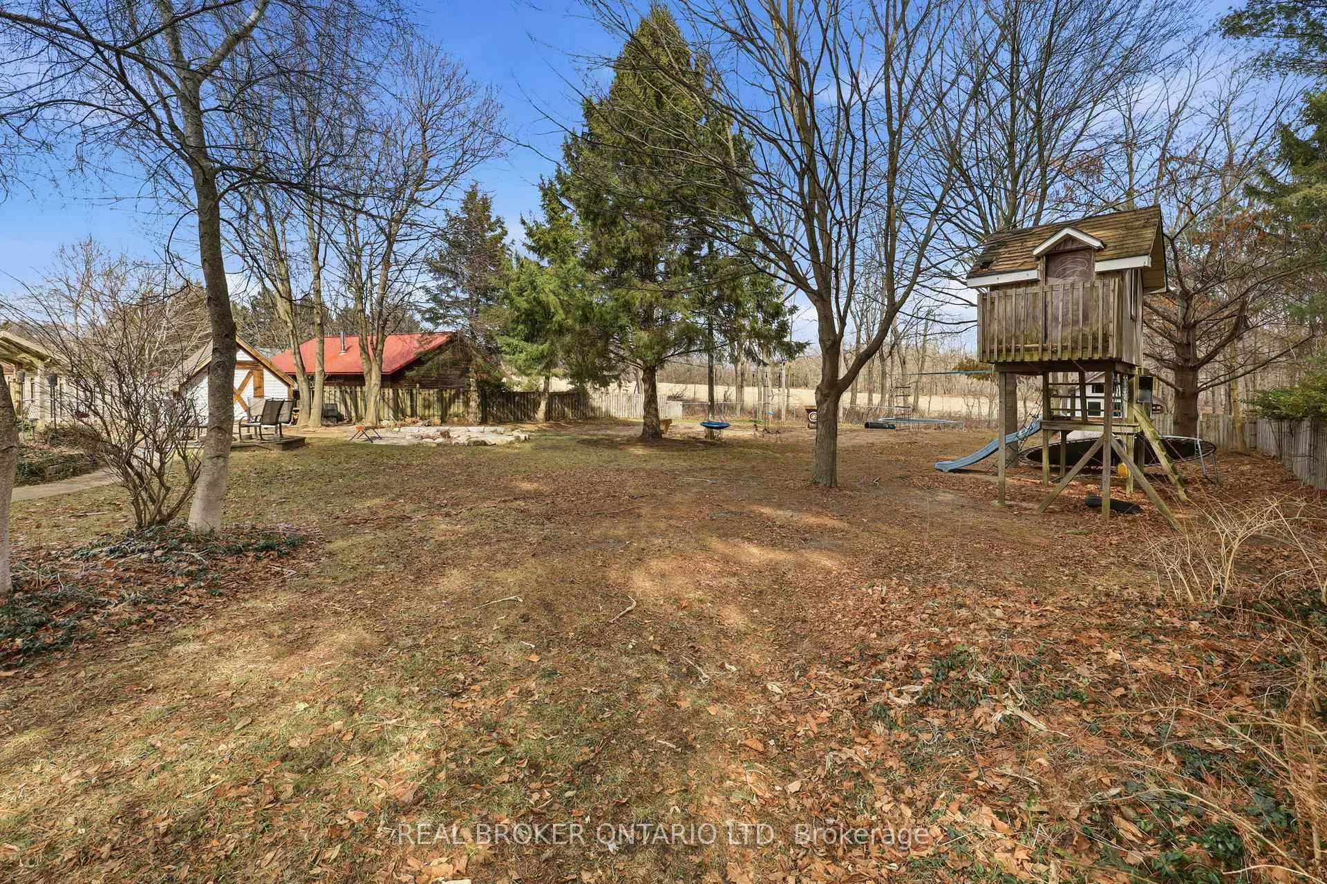 Photo 47 of 6152 Bostwick Street, Central Elgin, Union — HOMEH