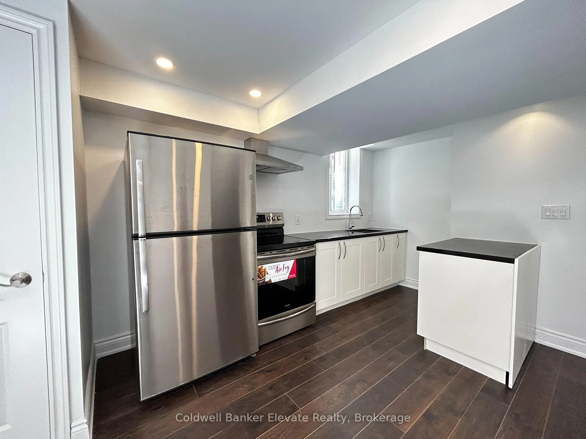 Photo 5 of Unit LL, 1070 Gorham Way, Milton, Clarke — HOMEH