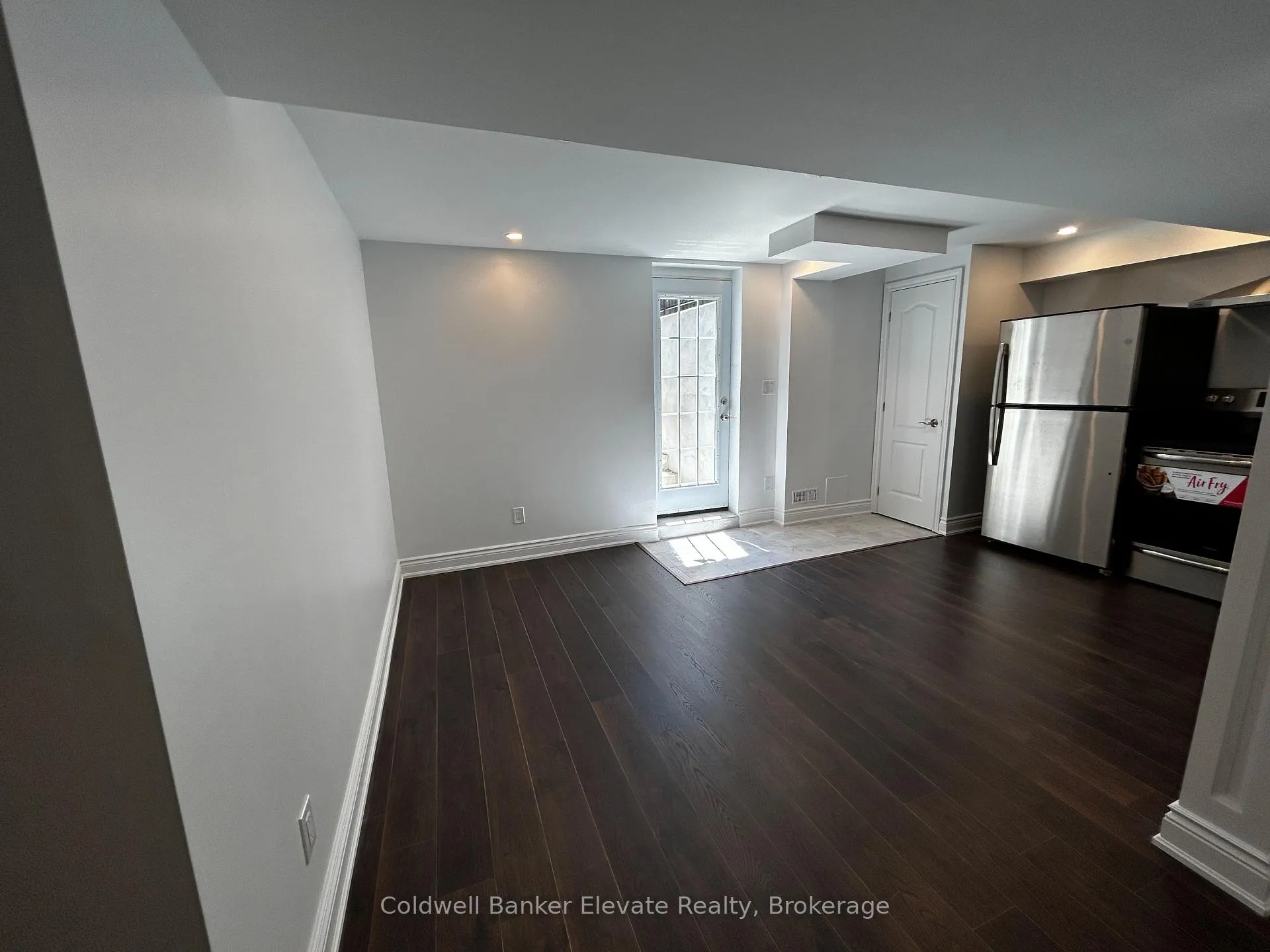 Photo 7 of Unit LL, 1070 Gorham Way, Milton, Clarke — HOMEH