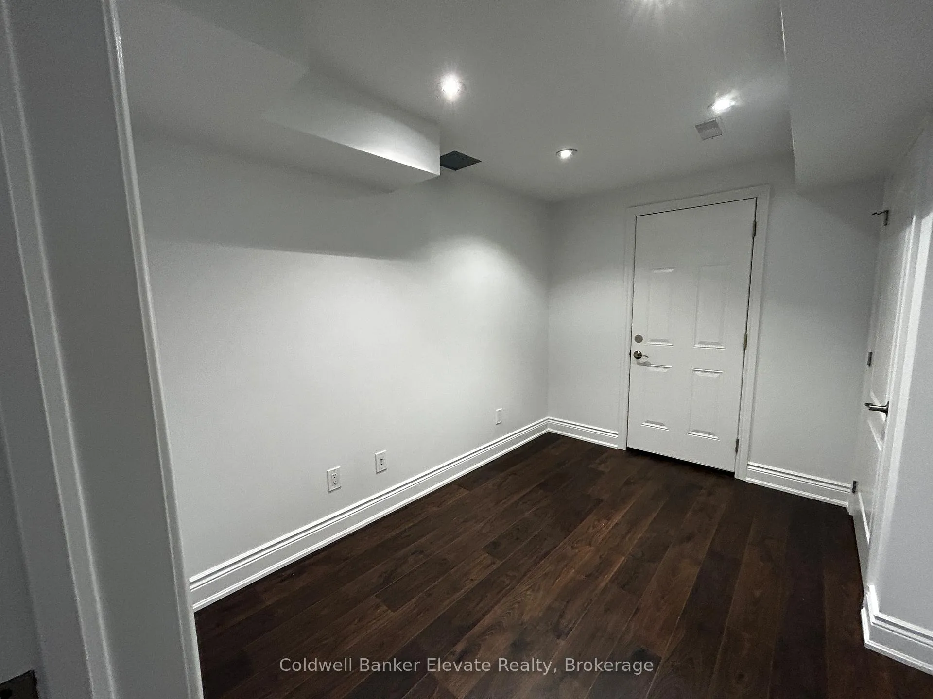 Photo 14 of Unit LL, 1070 Gorham Way, Milton, Clarke — HOMEH