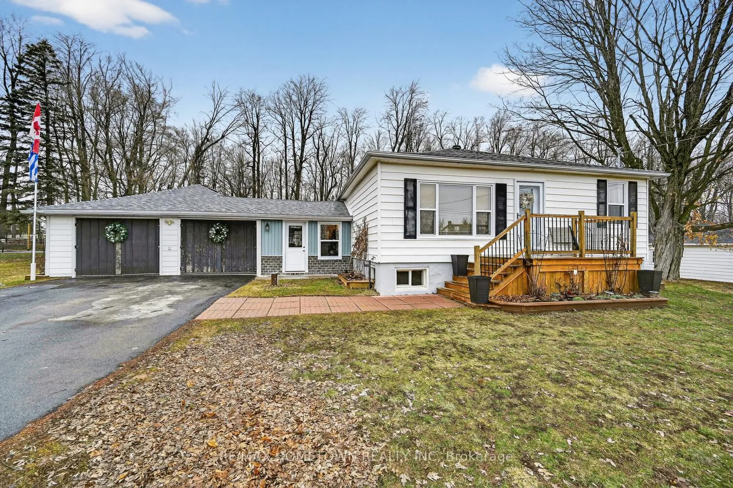 Photo 1 of 2213 Meadowview Drive, Augusta, Augusta Twp — HOMEH