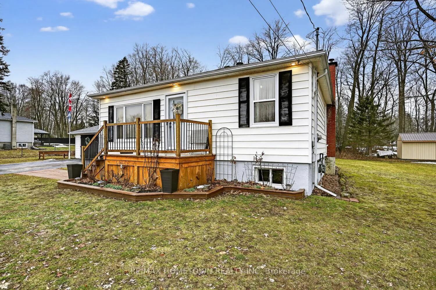Photo 4 of 2213 Meadowview Drive, Augusta, Augusta Twp — HOMEH