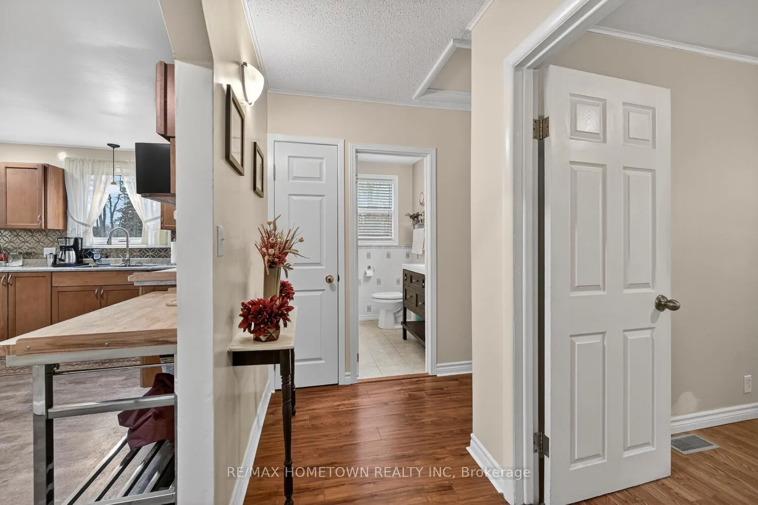 Photo 9 of 2213 Meadowview Drive, Augusta, Augusta Twp — HOMEH