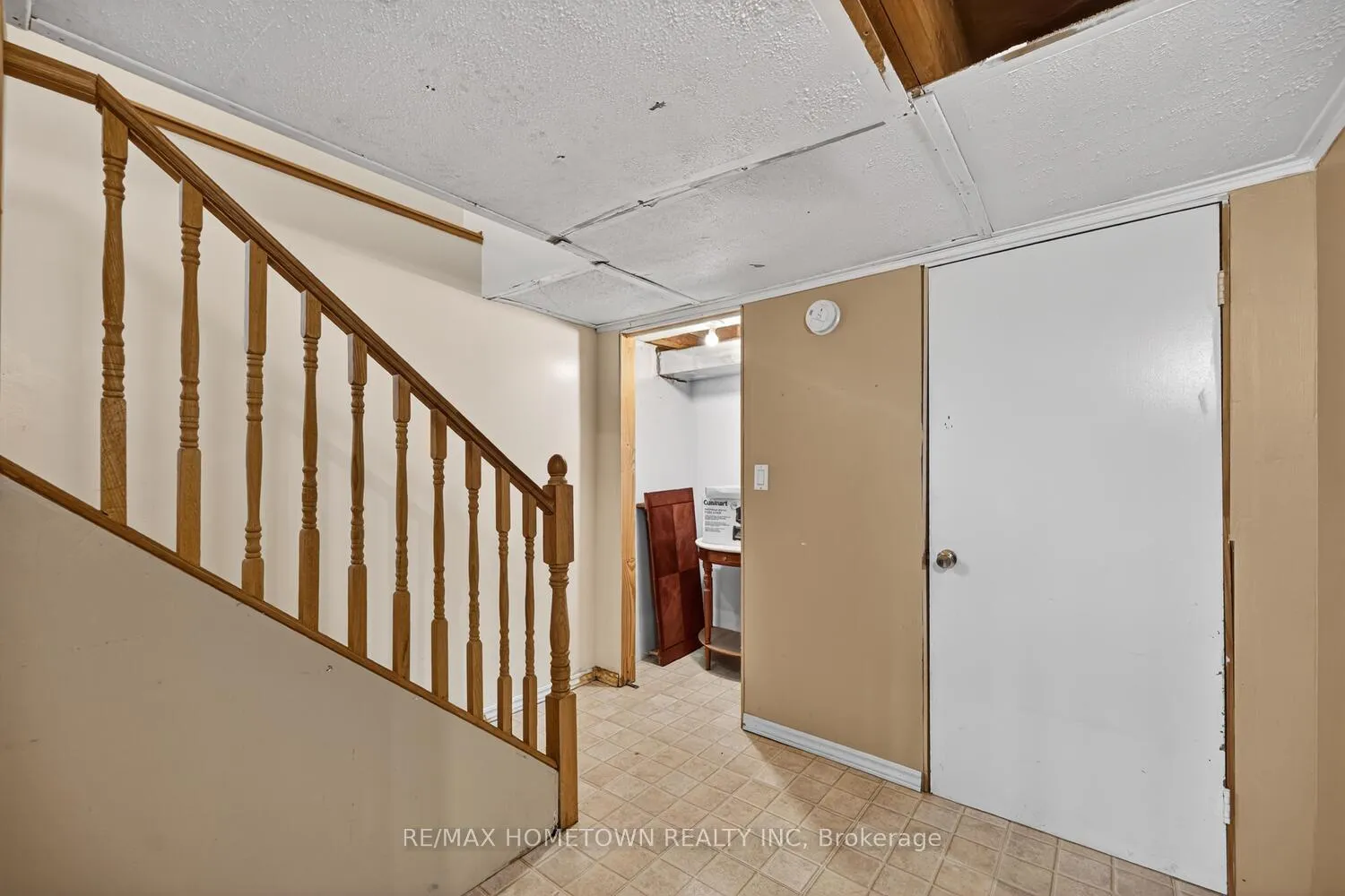 Photo 21 of 2213 Meadowview Drive, Augusta, Augusta Twp — HOMEH