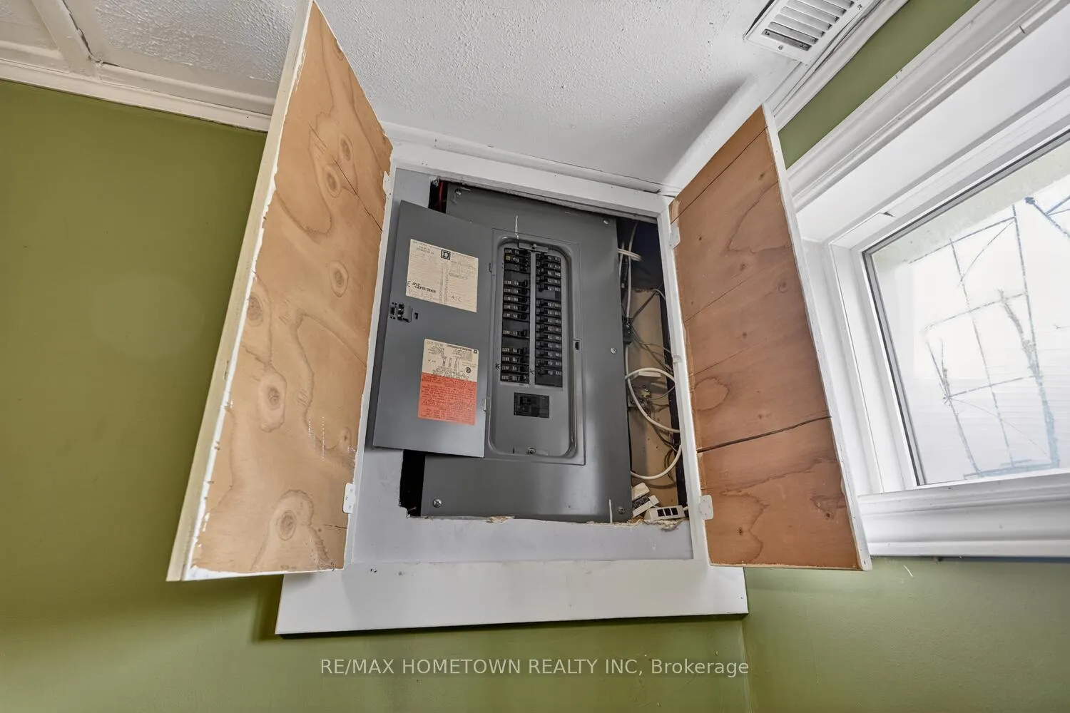 Photo 27 of 2213 Meadowview Drive, Augusta, Augusta Twp — HOMEH