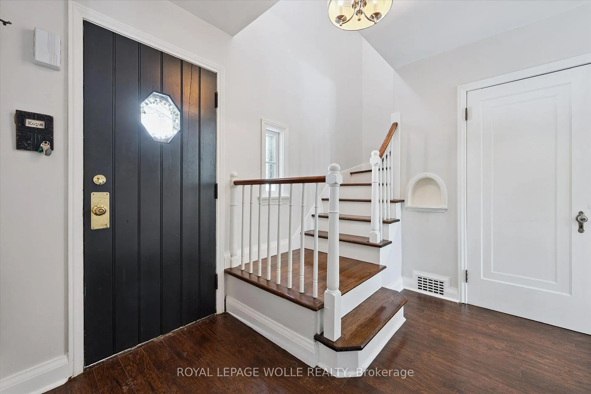 Photo 4 of 63 Claremont Avenue, Kitchener — HOMEH