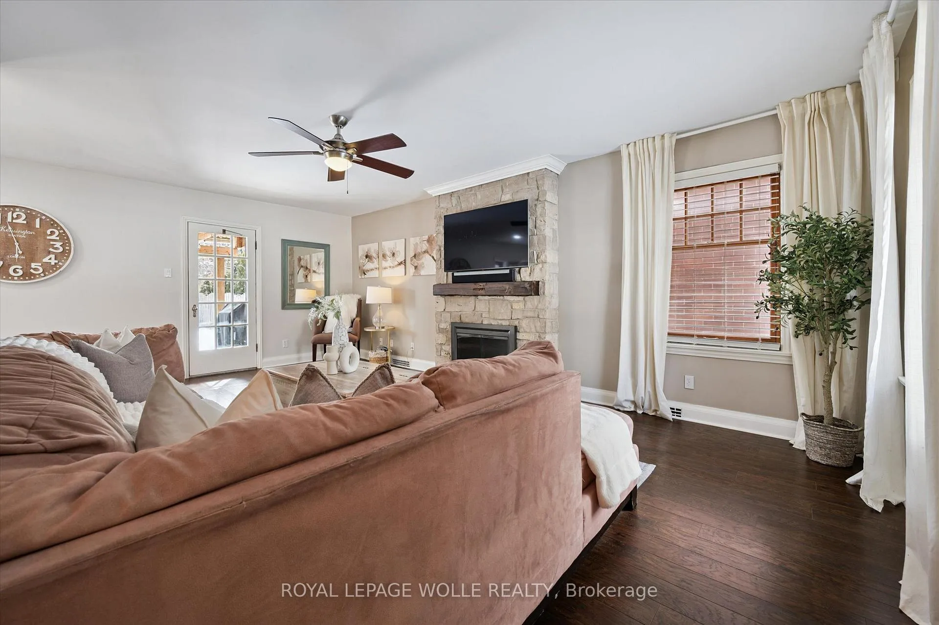 Photo 5 of 63 Claremont Avenue, Kitchener — HOMEH