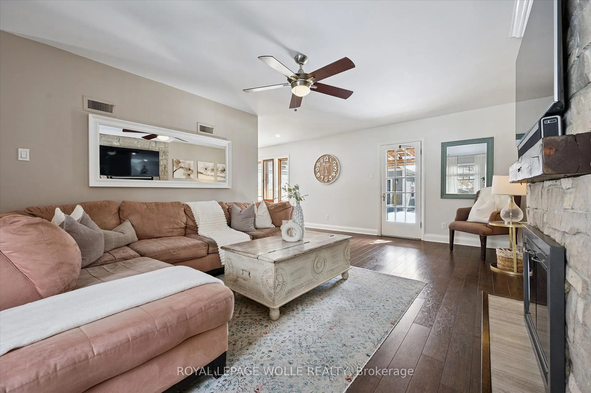 Photo 6 of 63 Claremont Avenue, Kitchener — HOMEH