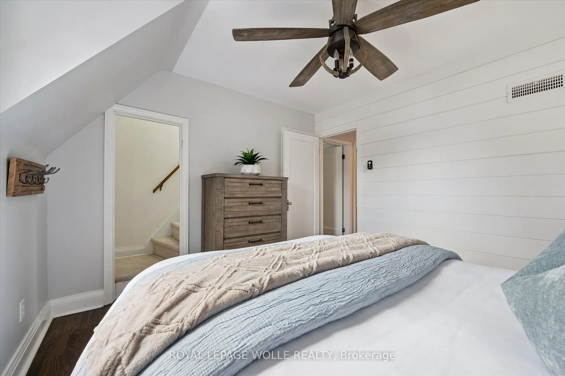 Photo 15 of 63 Claremont Avenue, Kitchener — HOMEH