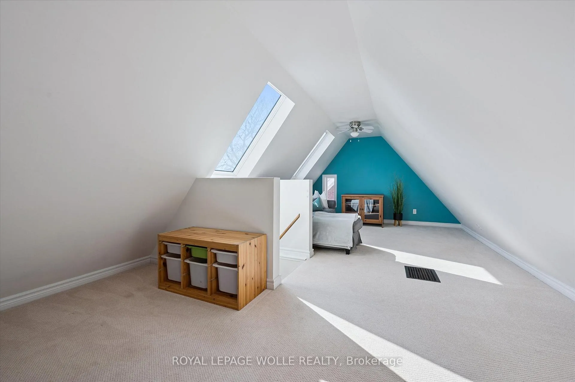 Photo 20 of 63 Claremont Avenue, Kitchener — HOMEH