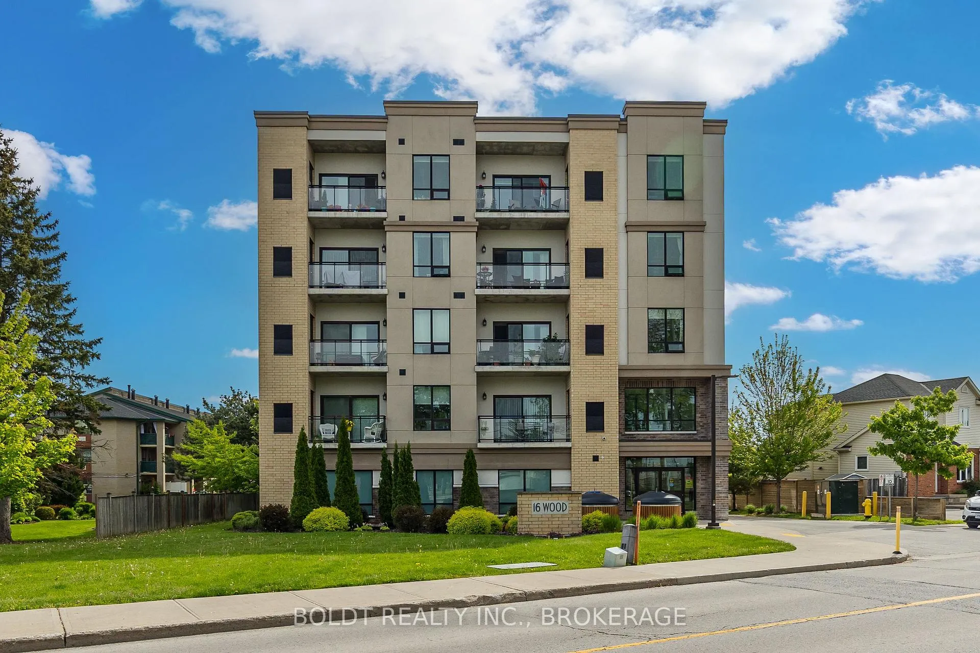 Front of Unit 507, 16 Wood Street