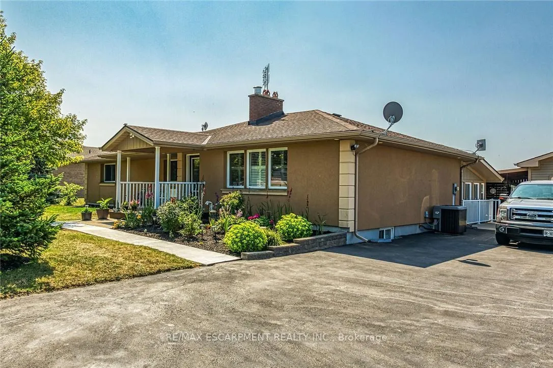 Photo 4 of 982 Highland Road E, Hamilton, Rural Stoney Creek — HOMEH
