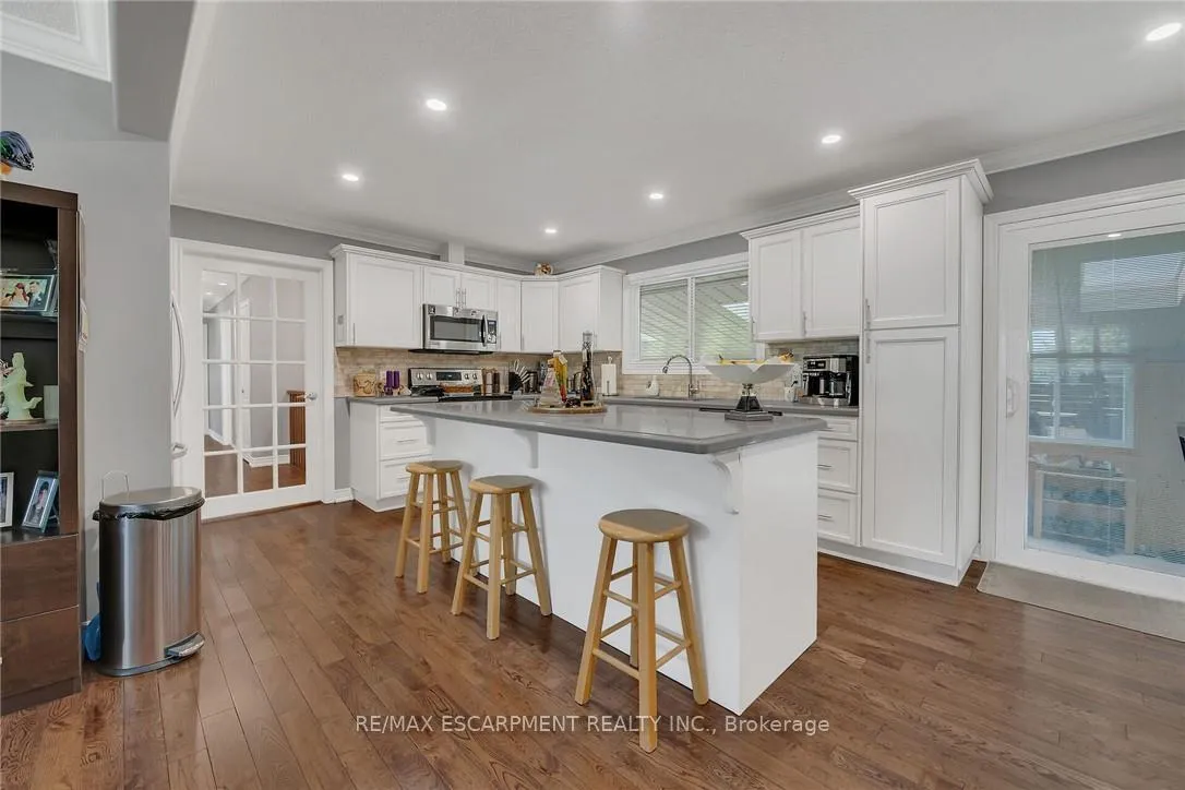 Photo 11 of 982 Highland Road E, Hamilton, Rural Stoney Creek — HOMEH