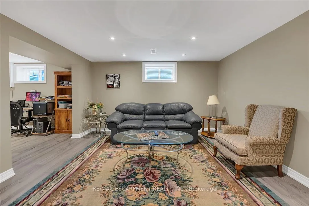 Photo 31 of 982 Highland Road E, Hamilton, Rural Stoney Creek — HOMEH