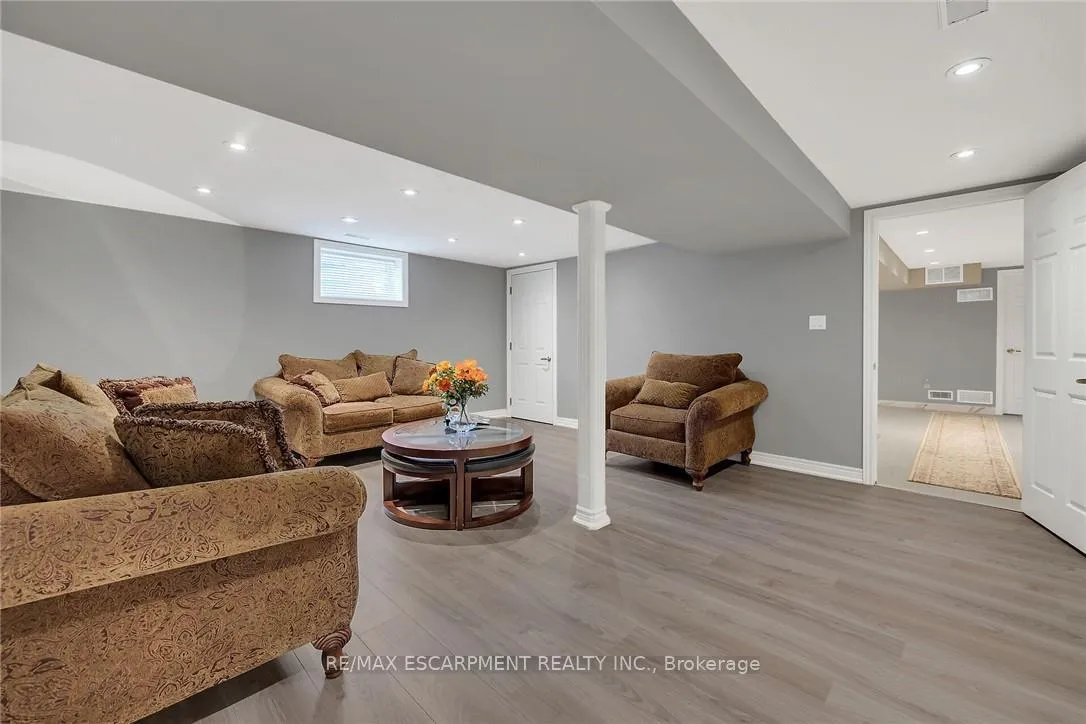 Photo 34 of 982 Highland Road E, Hamilton, Rural Stoney Creek — HOMEH