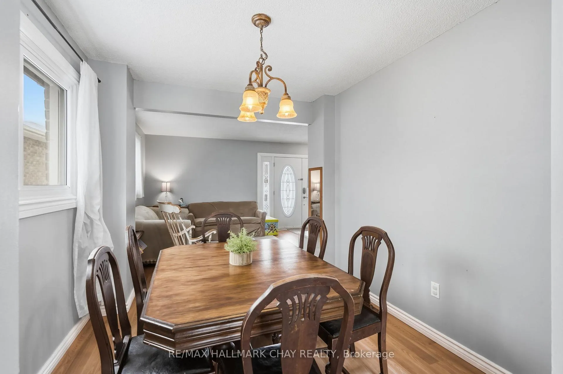 Photo 7 of 24 Fox Run, Barrie, Letitia Heights — HOMEH