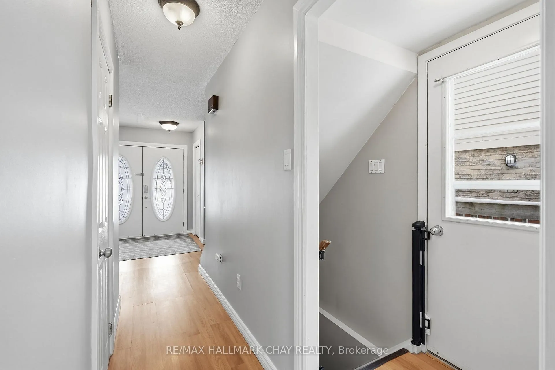 Photo 14 of 24 Fox Run, Barrie, Letitia Heights — HOMEH
