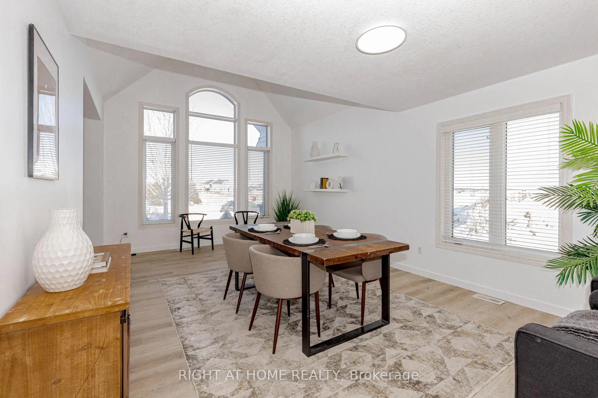 Photo 7 of 52 Schmidt Drive, Wellington North, Arthur — HOMEH