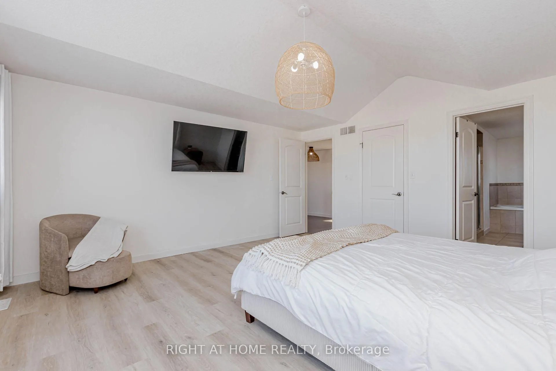 Photo 22 of 52 Schmidt Drive, Wellington North, Arthur — HOMEH
