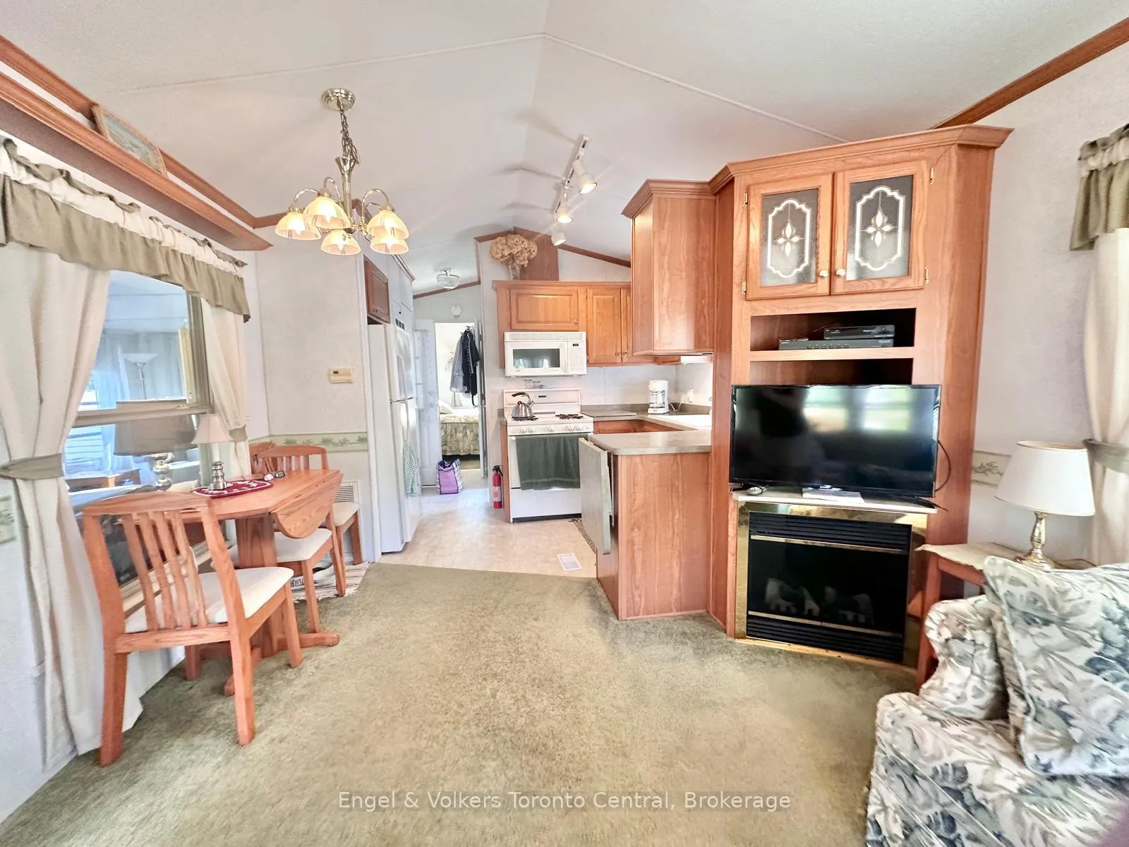 Photo 8 of Unit B6, 7489 Sideroad 5 E, Wellington North, Rural Wellington North — HOMEH