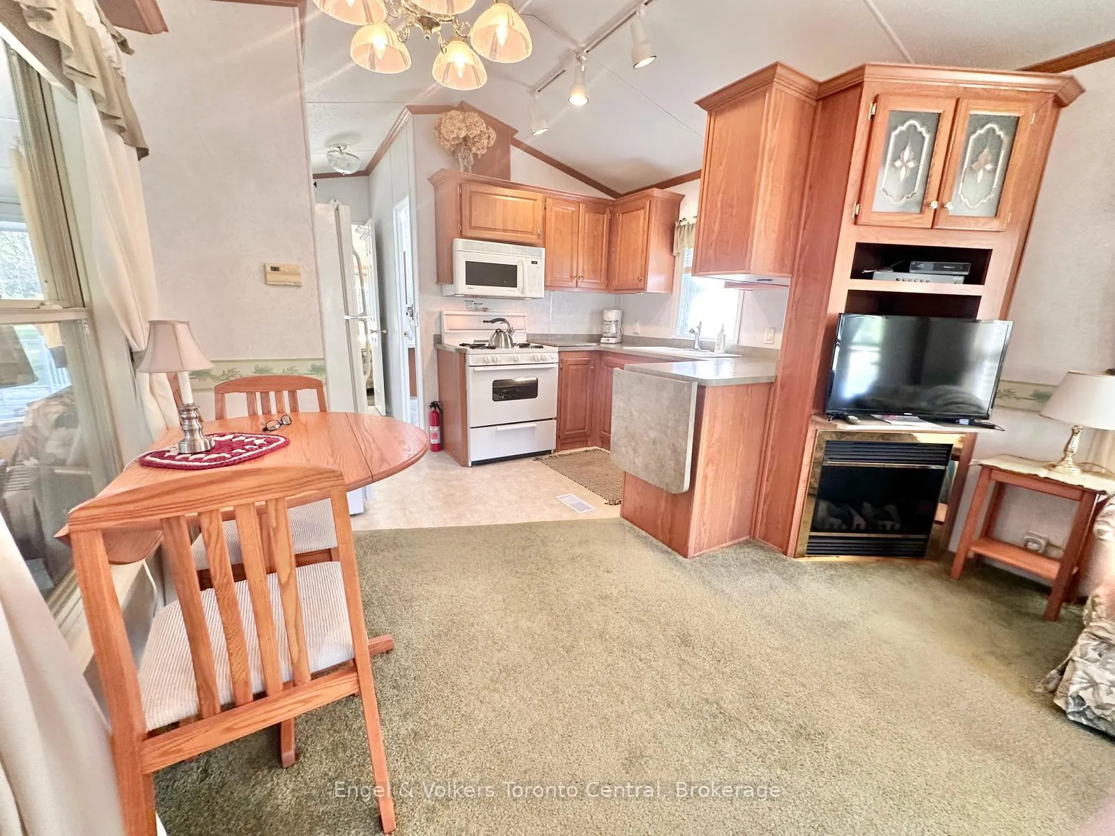 Photo 12 of Unit B6, 7489 Sideroad 5 E, Wellington North, Rural Wellington North — HOMEH