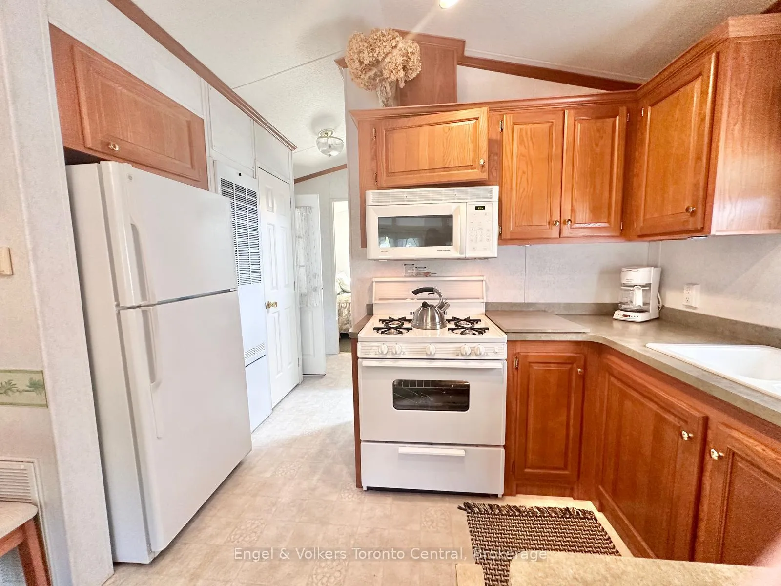 Photo 18 of Unit B6, 7489 Sideroad 5 E, Wellington North, Rural Wellington North — HOMEH