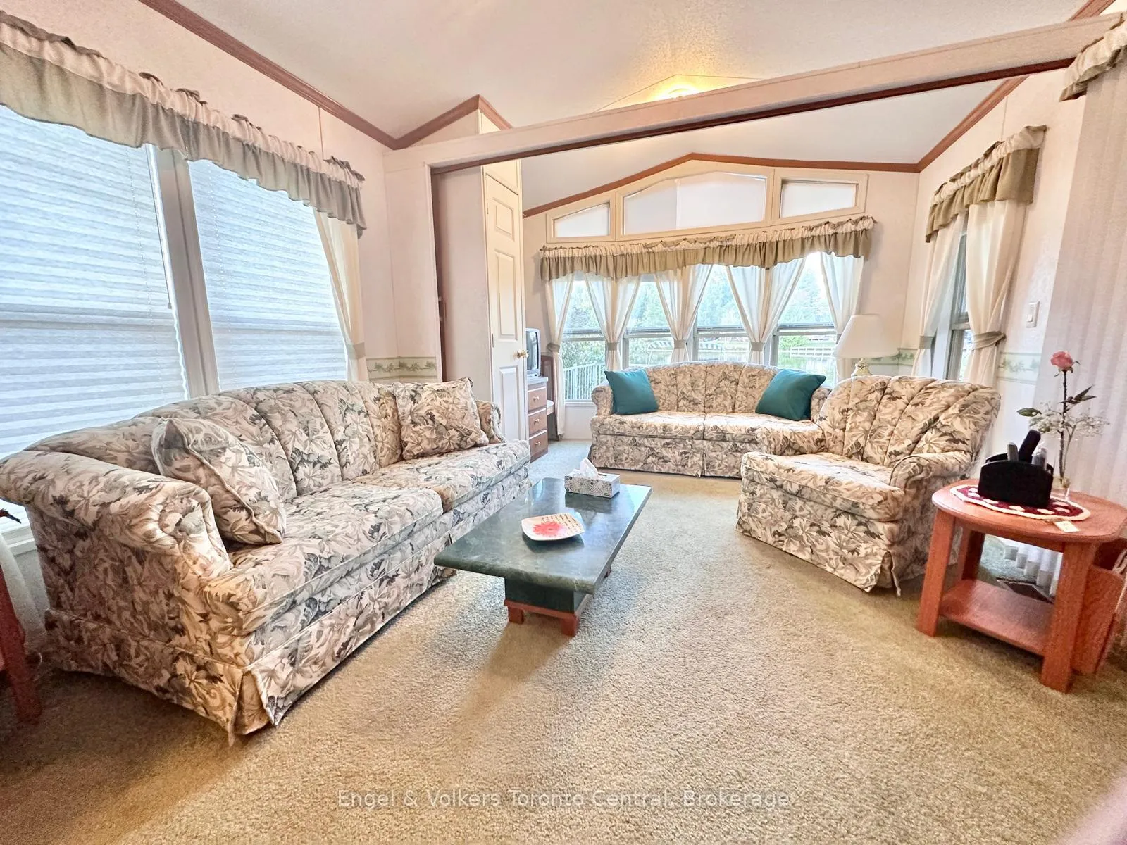 Photo 22 of Unit B6, 7489 Sideroad 5 E, Wellington North, Rural Wellington North — HOMEH