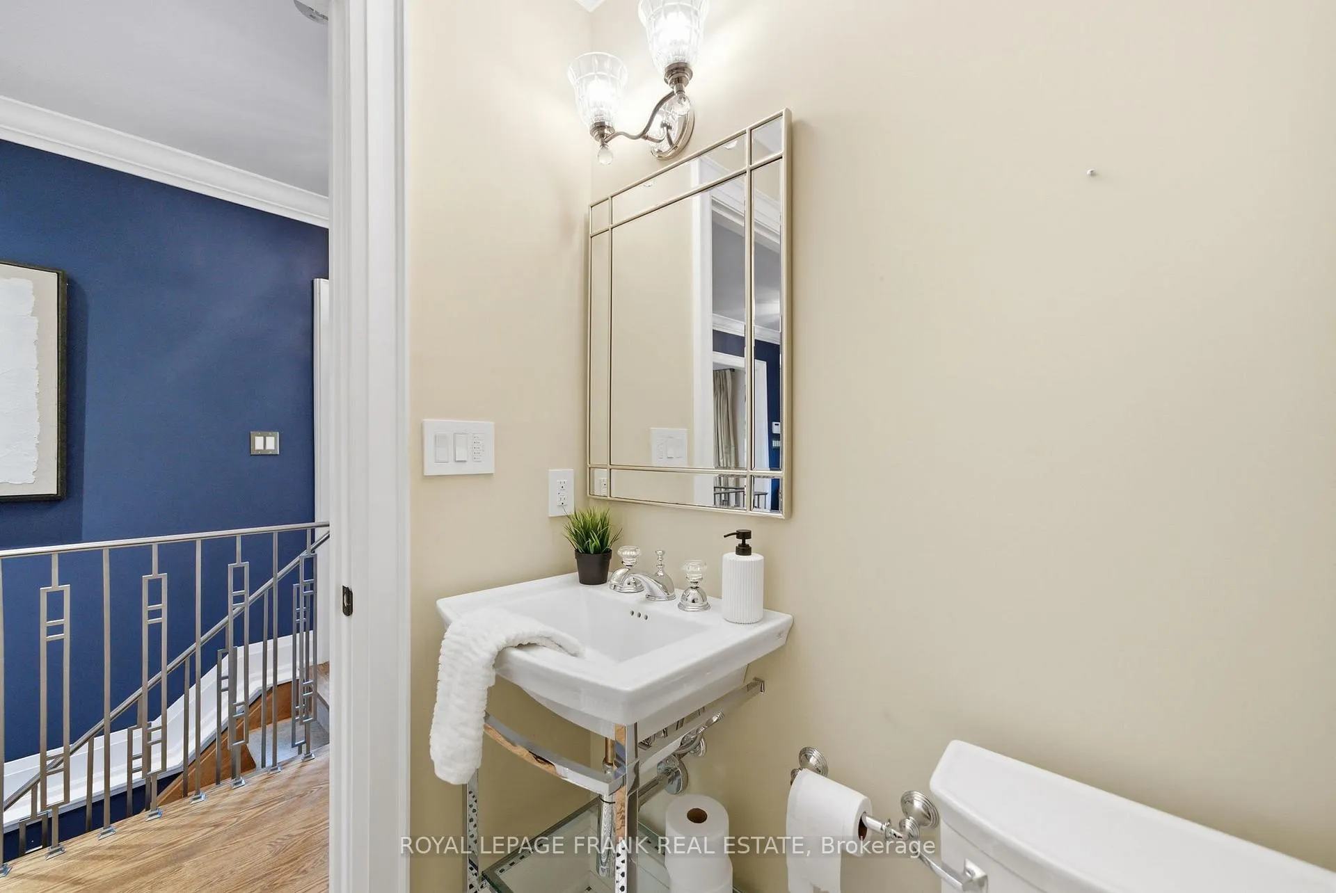Photo 18 of 739 Masson Street, Oshawa, Centennial — HOMEH