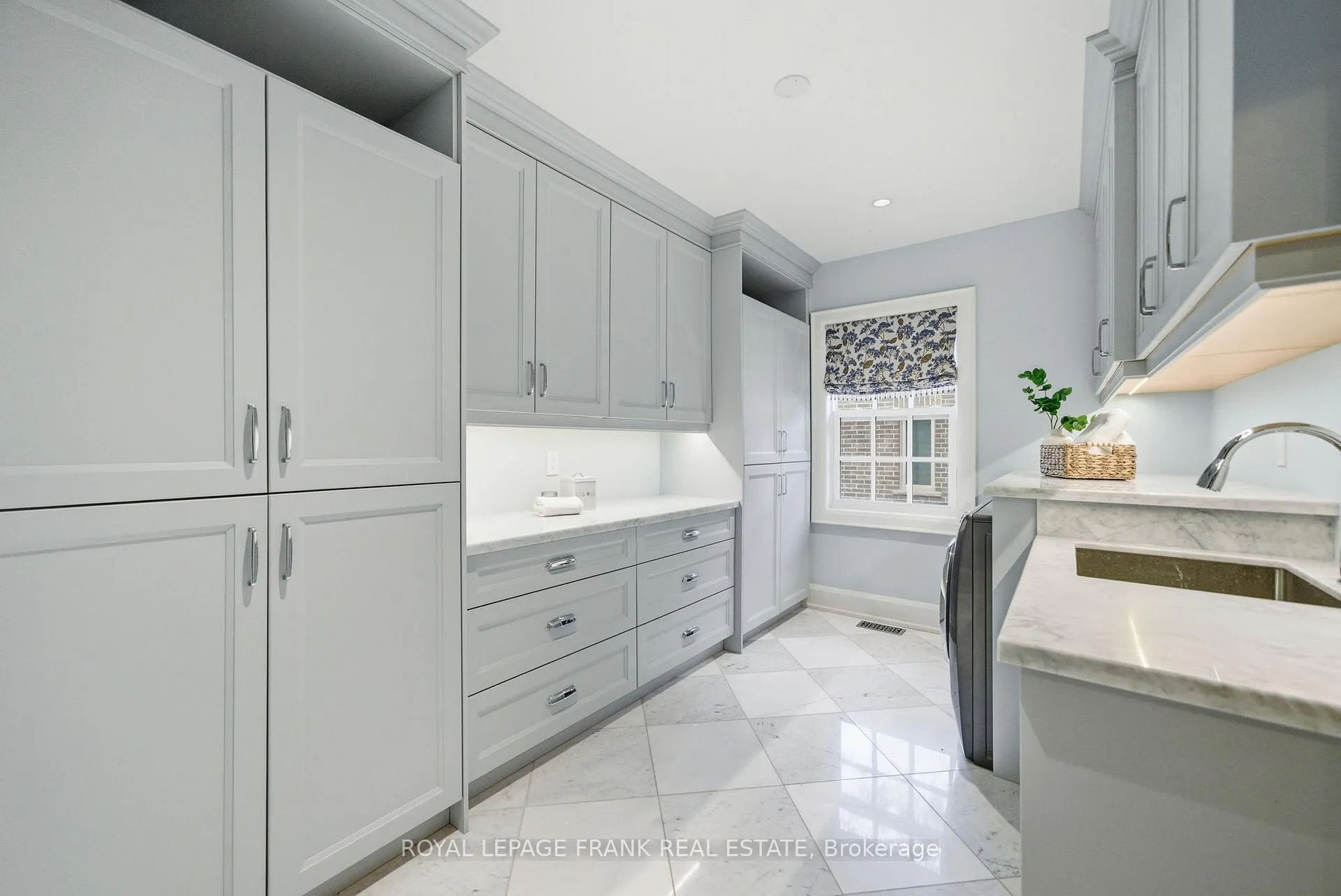 Photo 23 of 739 Masson Street, Oshawa, Centennial — HOMEH