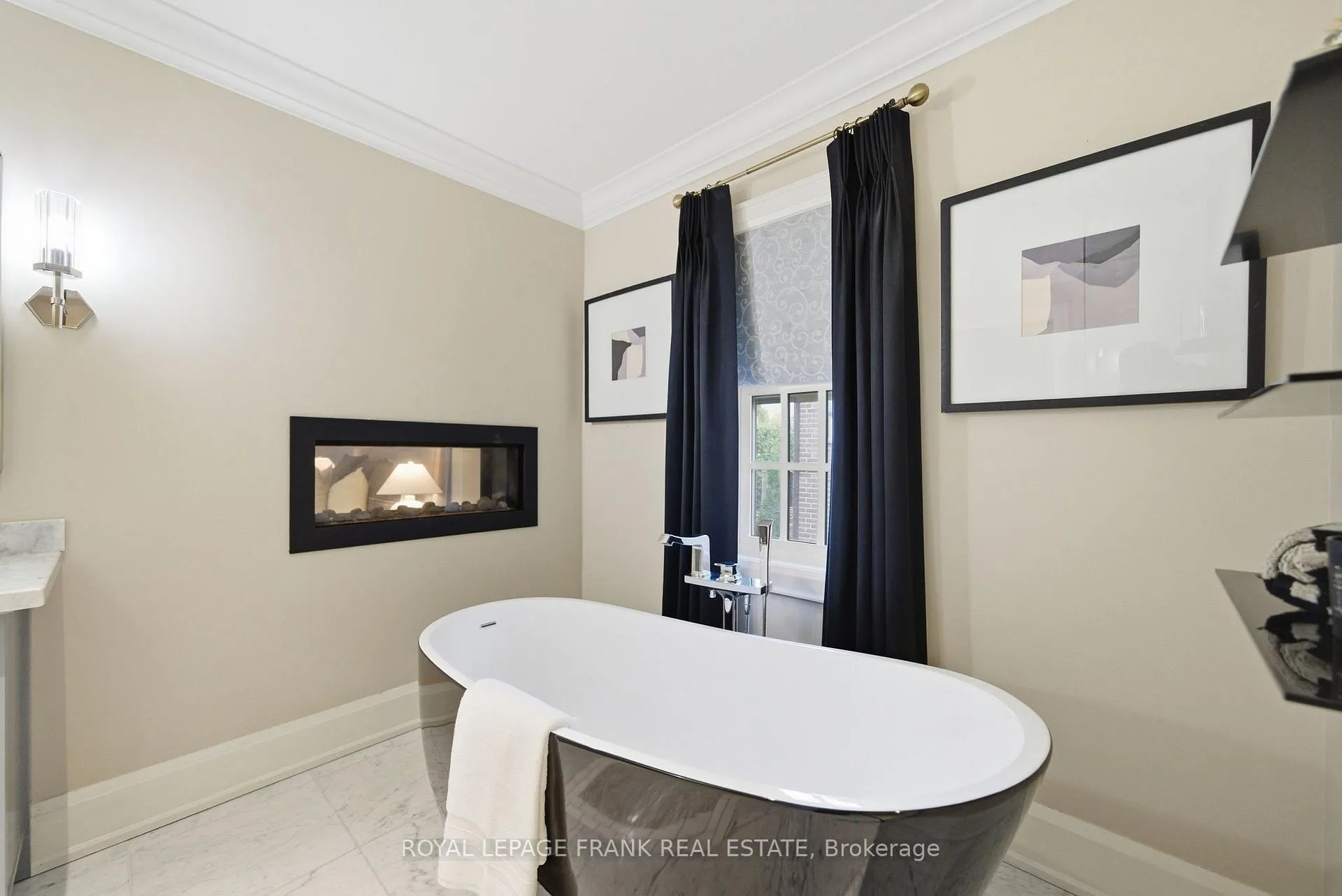 Photo 28 of 739 Masson Street, Oshawa, Centennial — HOMEH