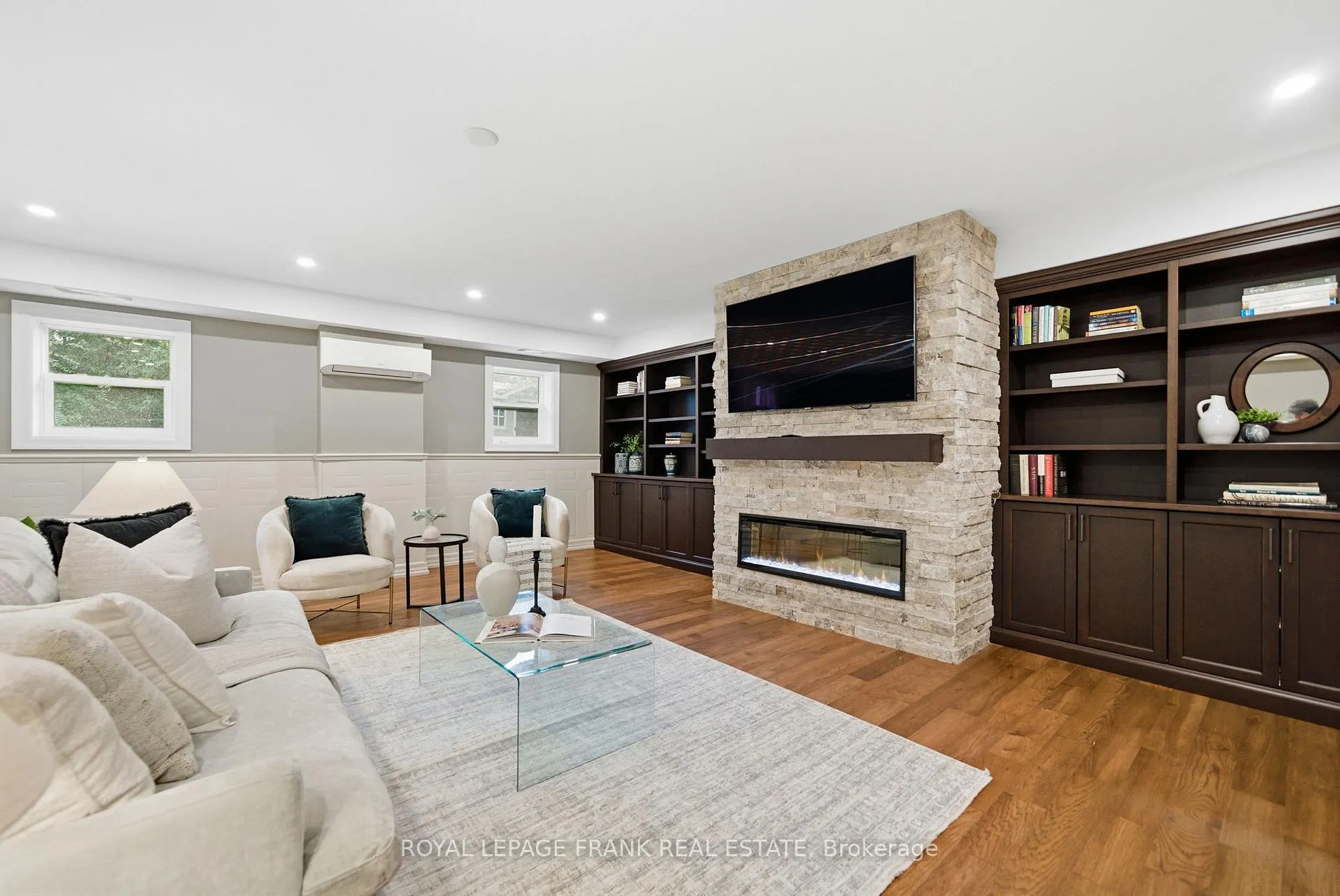 Photo 35 of 739 Masson Street, Oshawa, Centennial — HOMEH